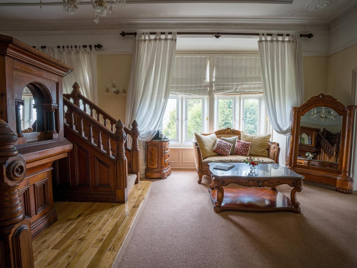 Berwick Lodge Алмондсбери Экстерьер фото