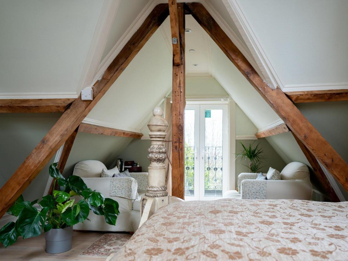 Berwick Lodge Алмондсбери Экстерьер фото