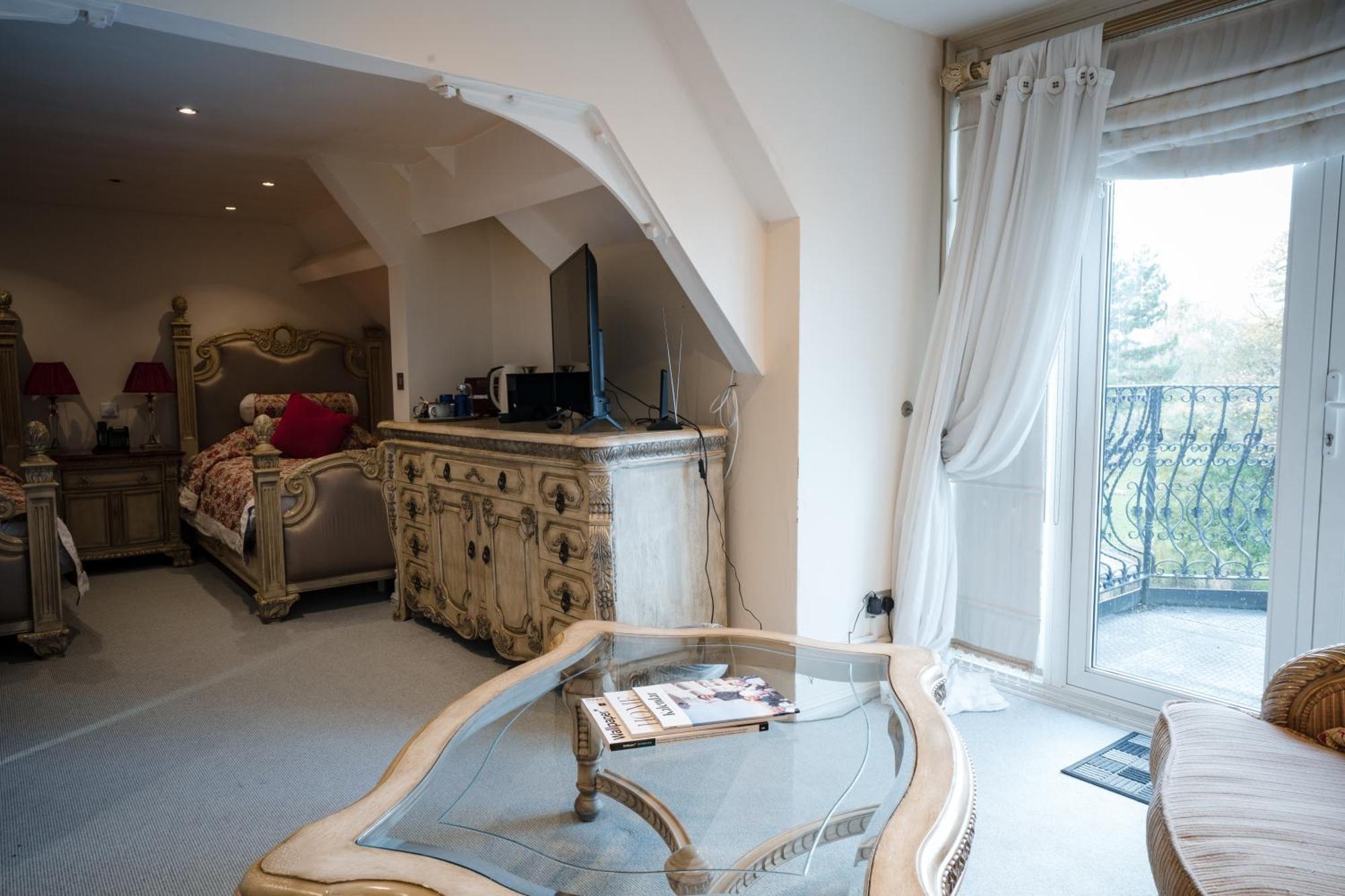 Berwick Lodge Алмондсбери Экстерьер фото